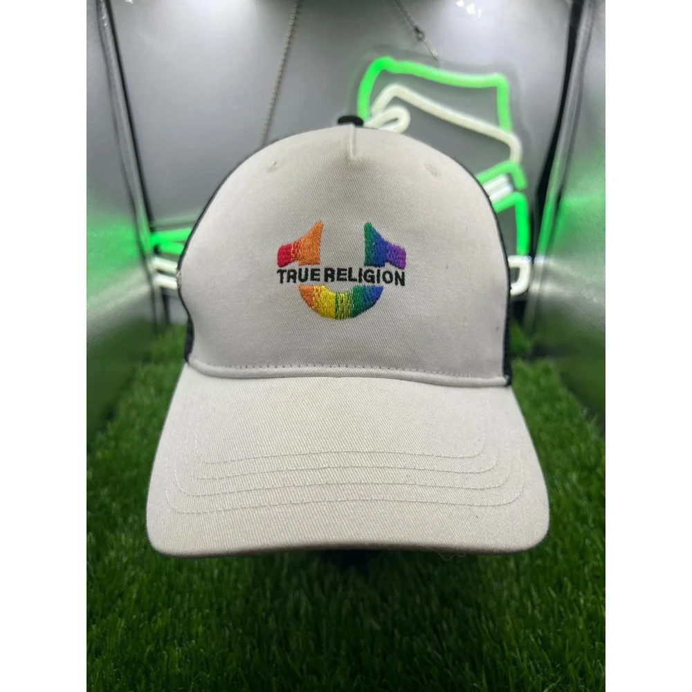 True Religion Rainbow Horseshoe Logo White Black‎ Mesh Trucker Hat Snapback Cap